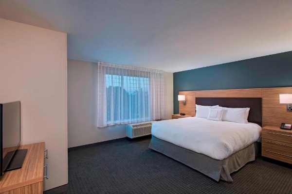 TownePlace Suites by Marriott Lakeland image 10